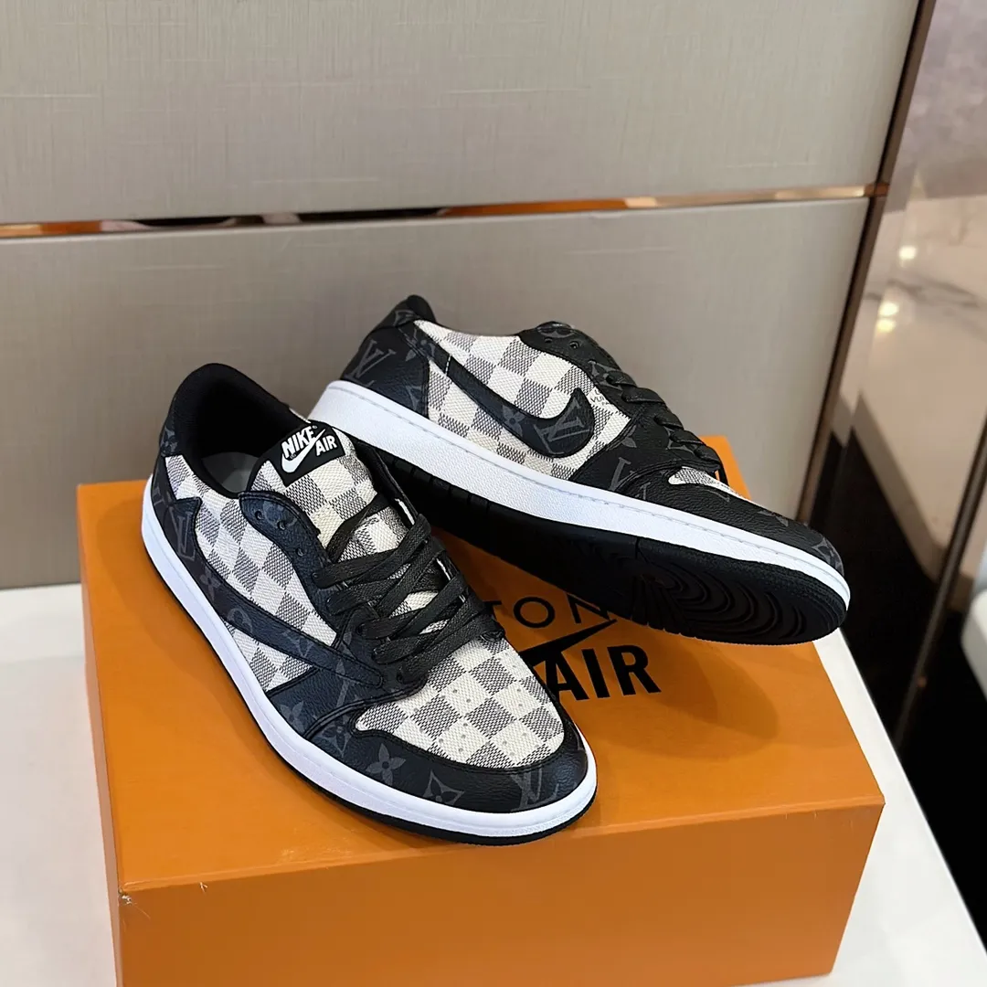 Men's shoes 💰p440 "*OUIS *UITTO* Nike" new original drawer box, co-branded low-top casual sneakers, this sneaker is completely made of denim canvas splicing leather, decorated with Louis Vuitton's iconic monogram and Damierl pattern with natural cowhide piping. The upper of this shoe combines LV’s most classic Monogram and Damier elements, giving it a sense of luxury and recognition! Size: 38-45